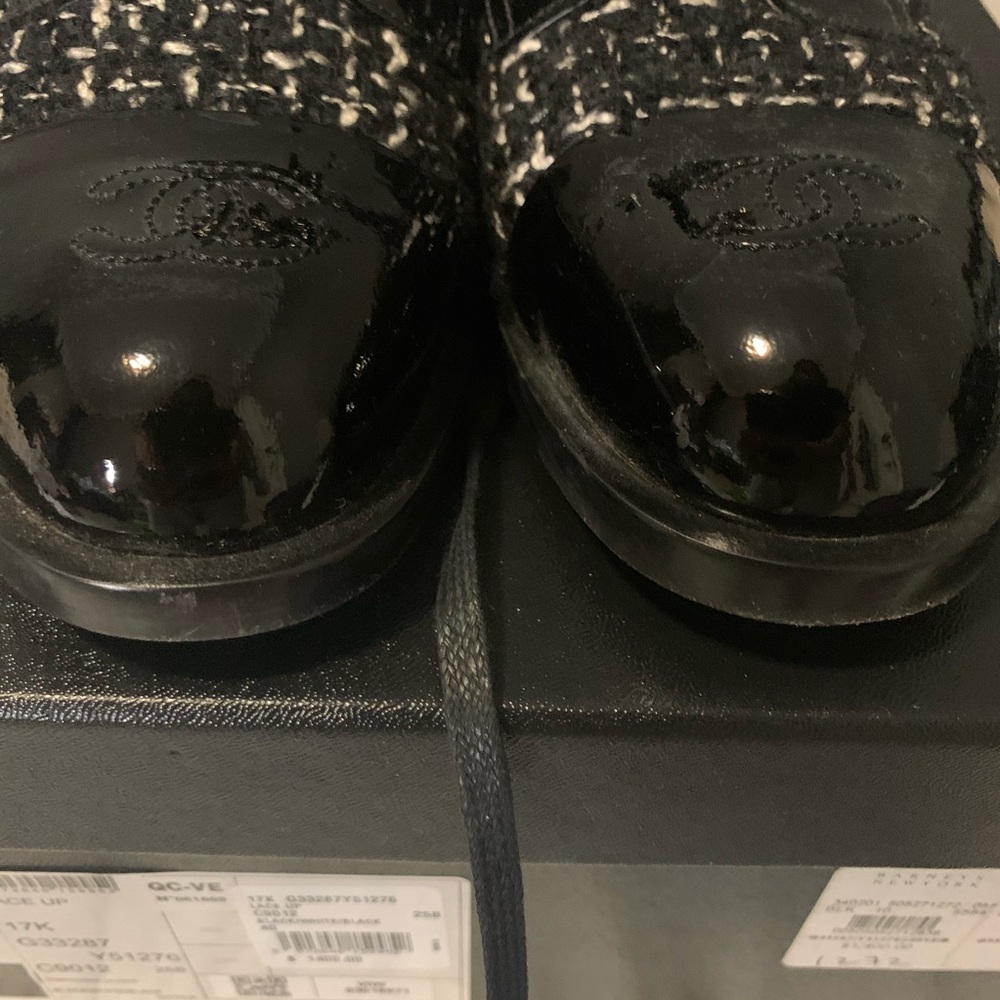Authentic & Rare Chanel Tweed Boots - Picture 6 of 13